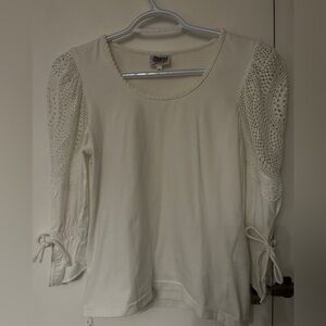 Chic Ivory Knit Sleeve Blouse